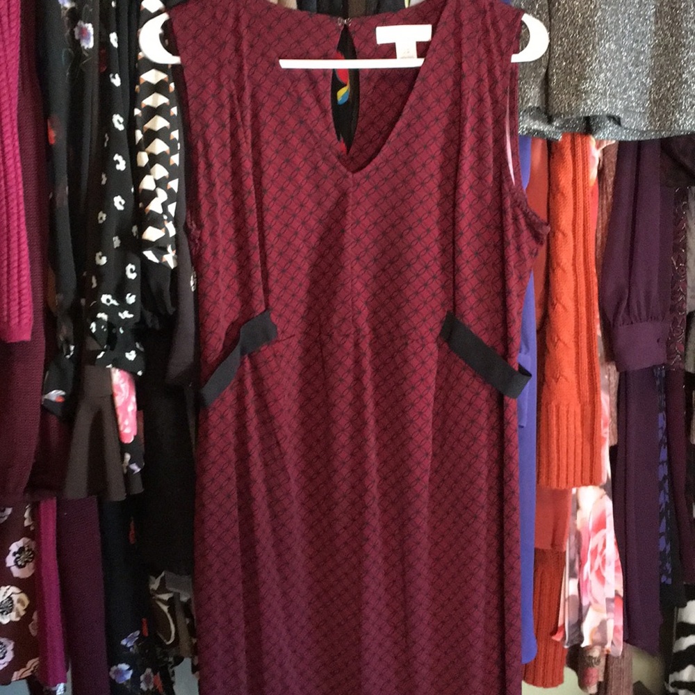 Motherhood maternity wine colored dress.